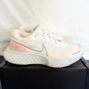 Nike ZoomX Invincible Run Flyknit White Platinum size 12 CT228-102 2021 PREOWNED